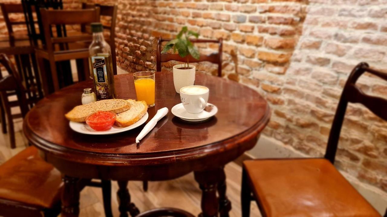 Calamo Guesthouse Μαδρίτη Εξωτερικό φωτογραφία